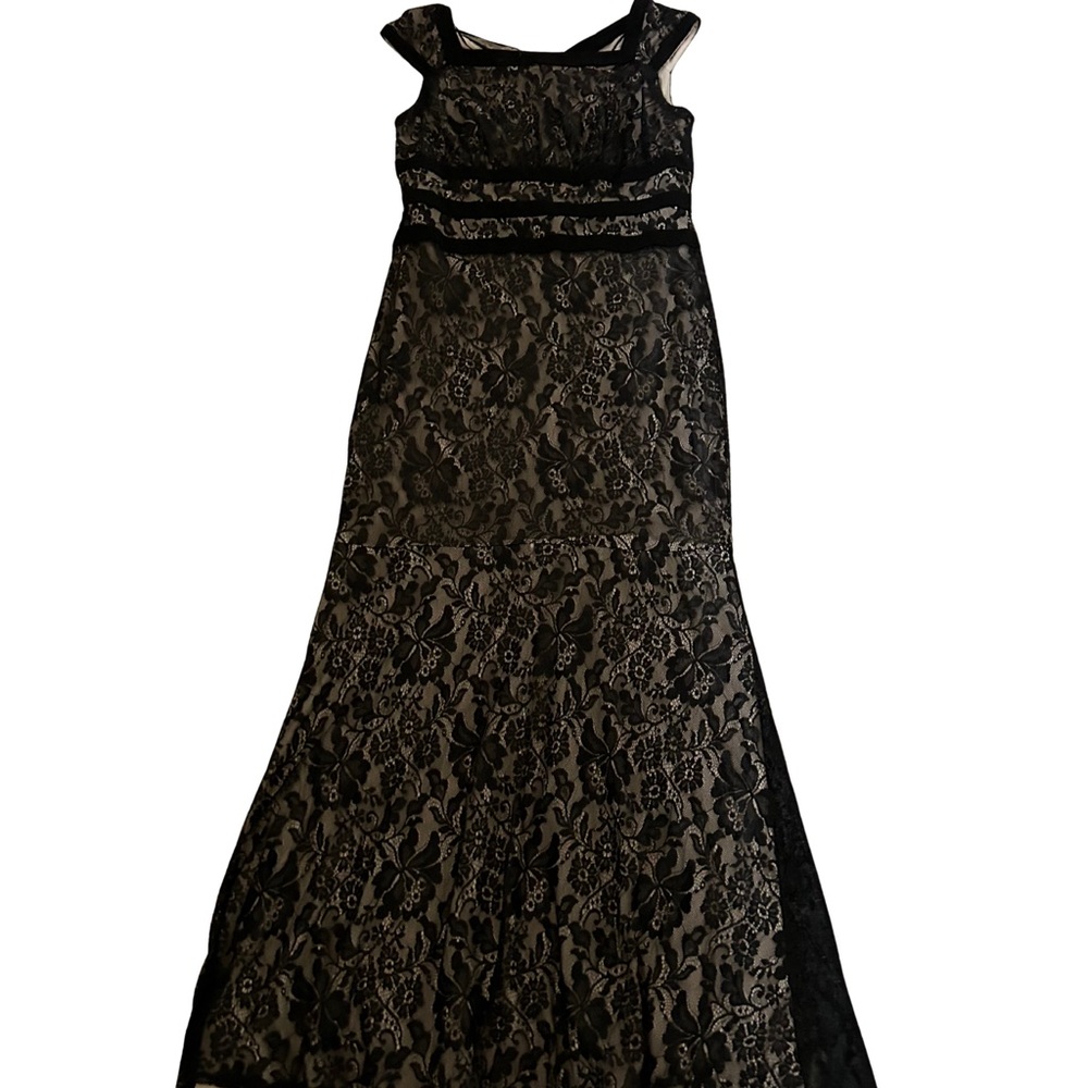 Elegant Black Lace Gown